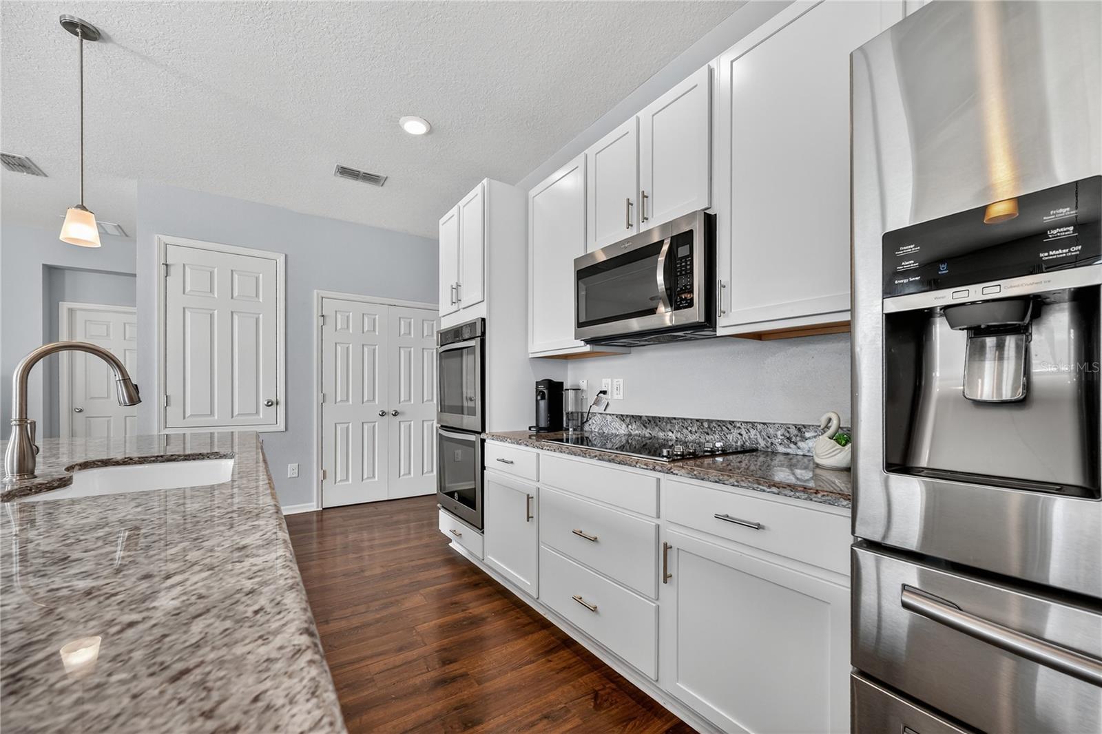 Image 7 of 39 For 4368 Moon Shadow Loop