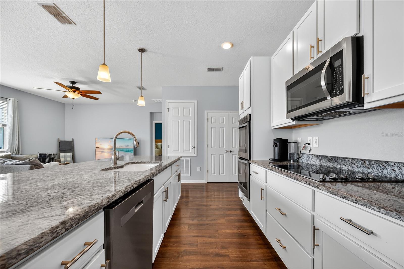 Image 8 of 39 For 4368 Moon Shadow Loop