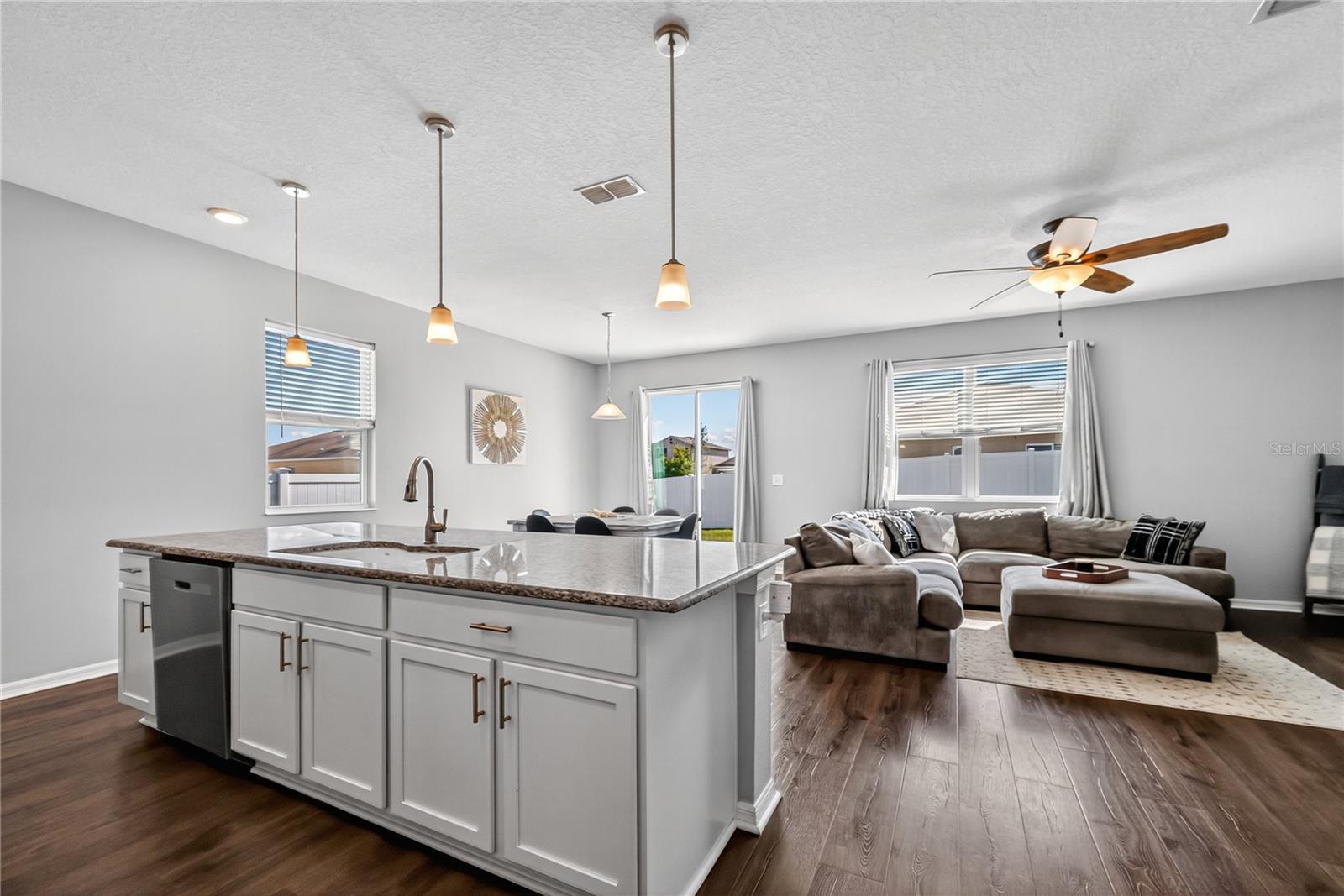 Image 9 of 39 For 4368 Moon Shadow Loop