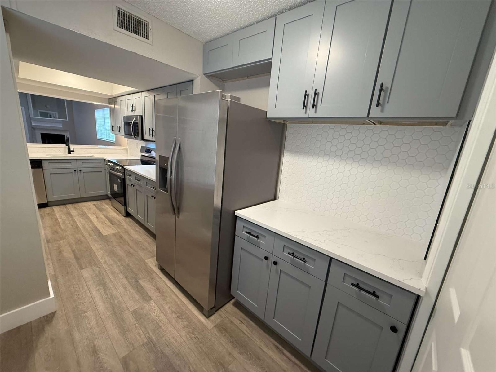 Image 5 of 15 For 3588 Raintree Lane