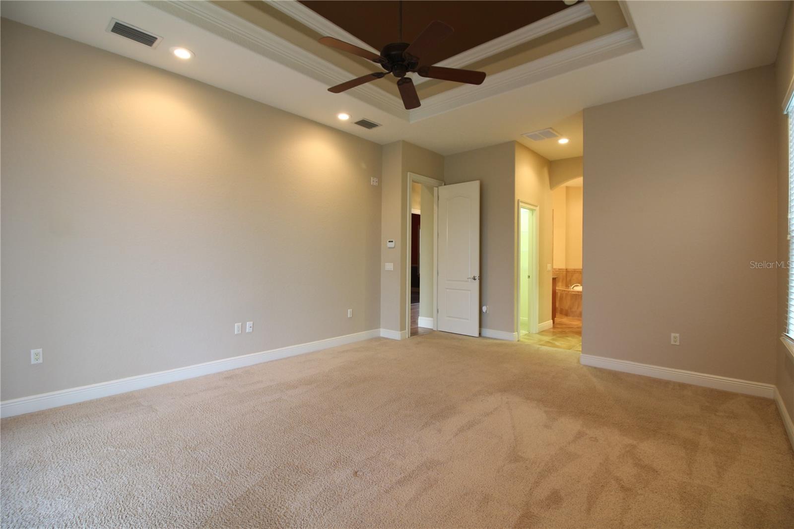 Image 17 of 25 For 5628 Vintage View Boulevard