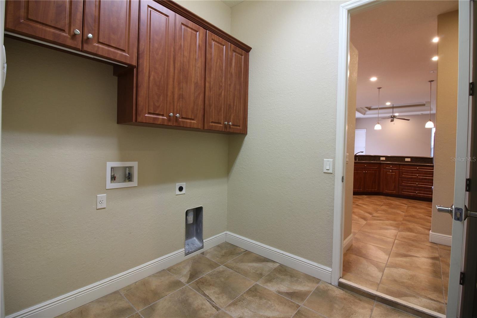 Image 24 of 25 For 5628 Vintage View Boulevard