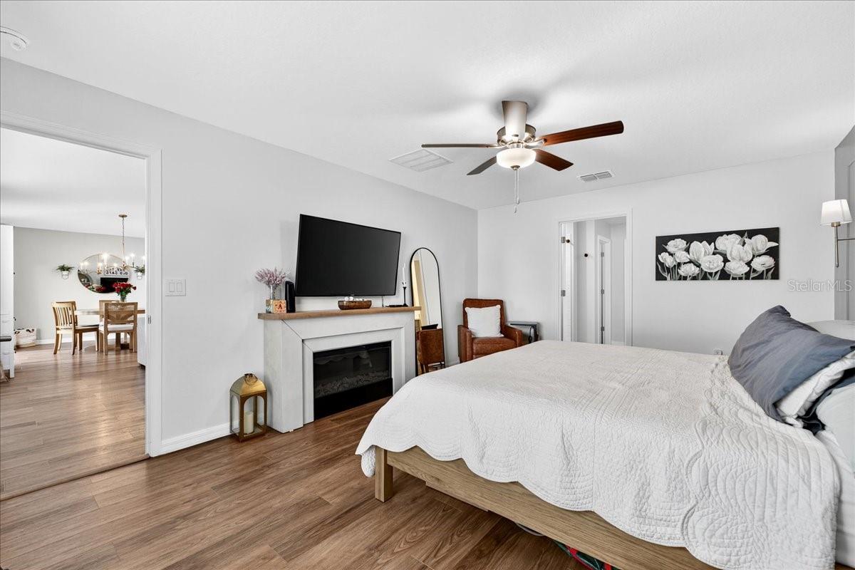 Image 17 of 34 For 3701 Diving Dove Lane