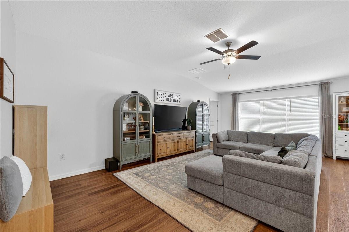 Image 3 of 34 For 3701 Diving Dove Lane