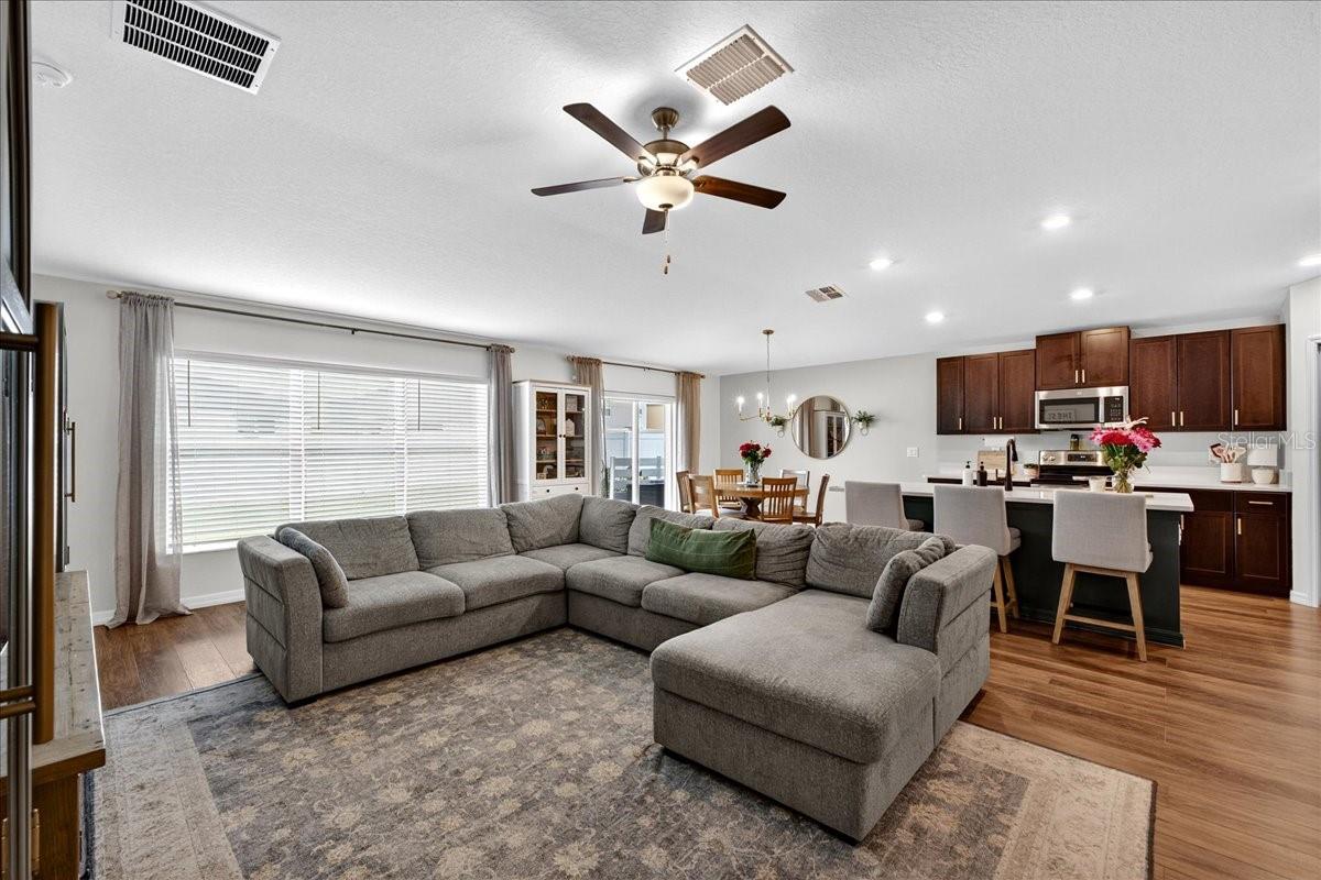 Image 5 of 34 For 3701 Diving Dove Lane