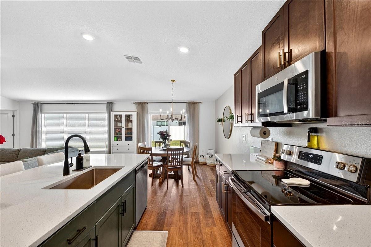 Image 8 of 34 For 3701 Diving Dove Lane