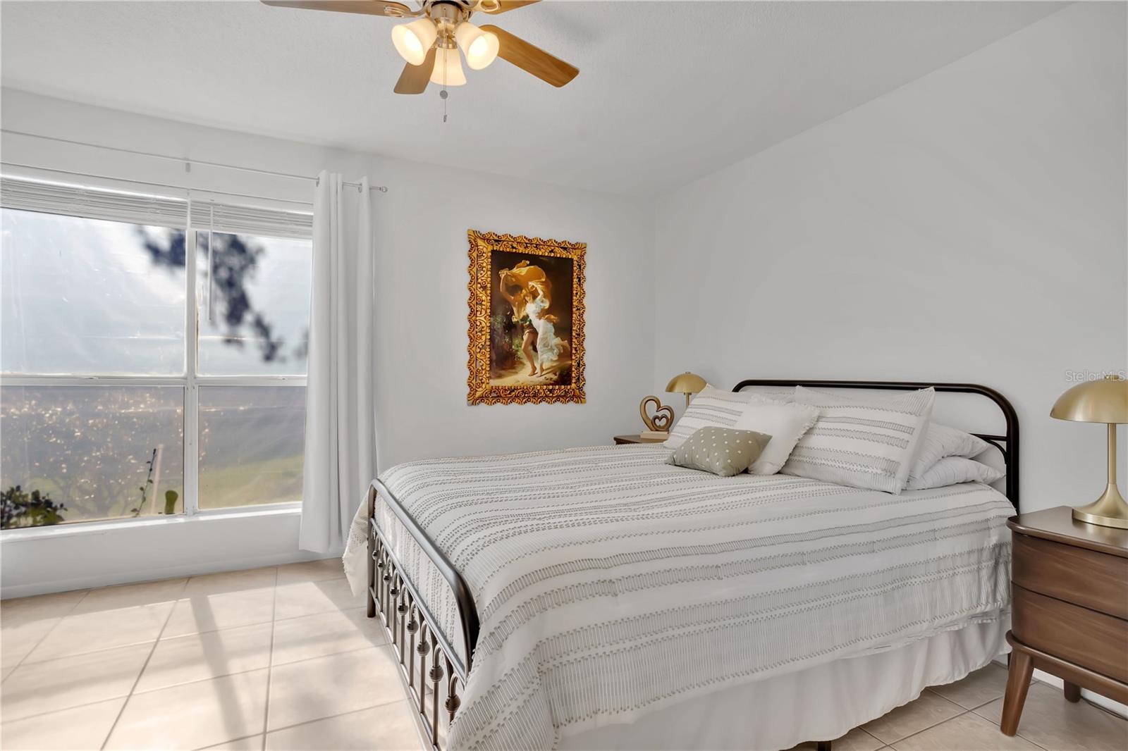 Image 12 of 31 For 9481 Highland Oak Drive 702