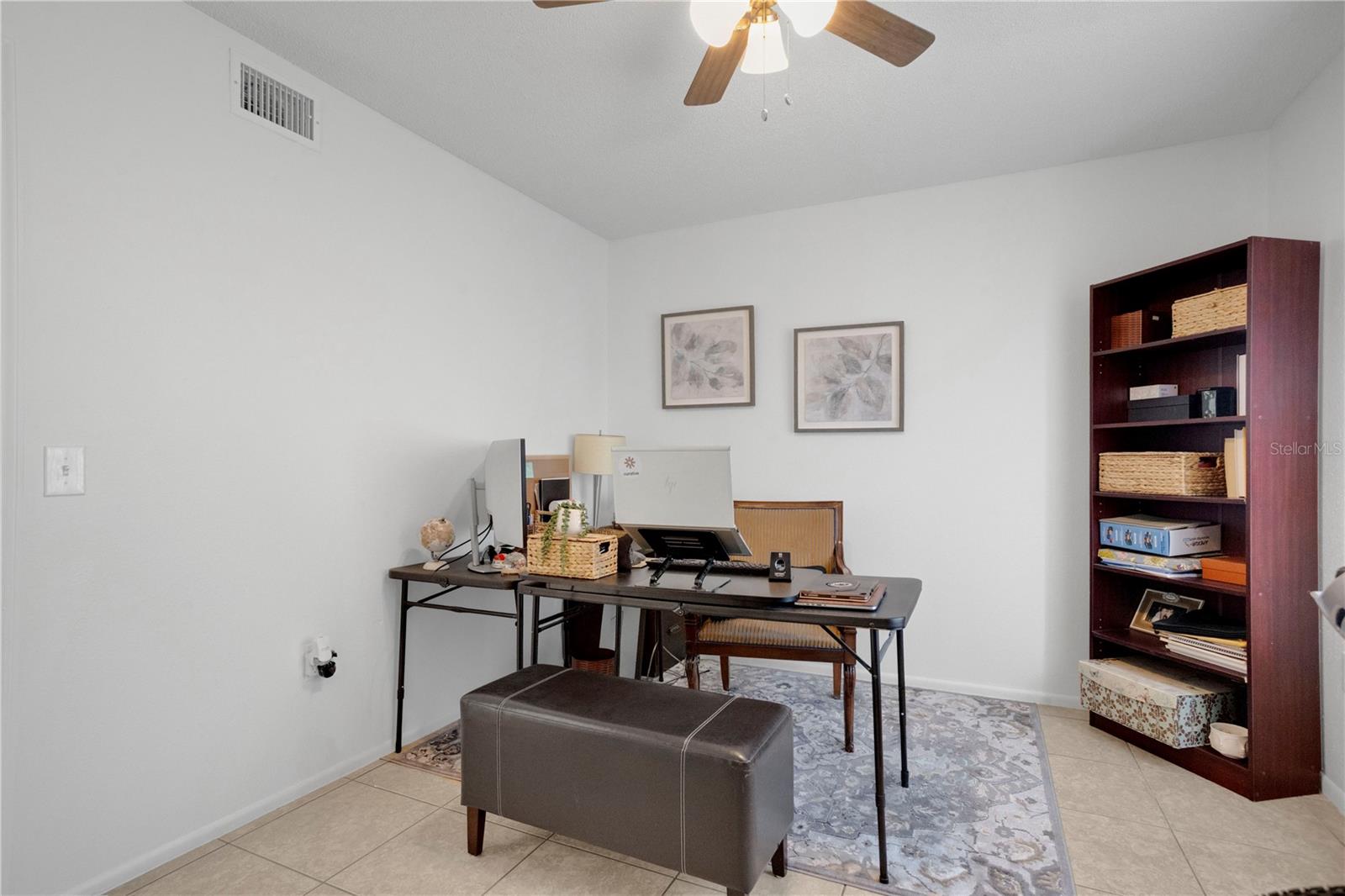 Image 18 of 31 For 9481 Highland Oak Drive 702