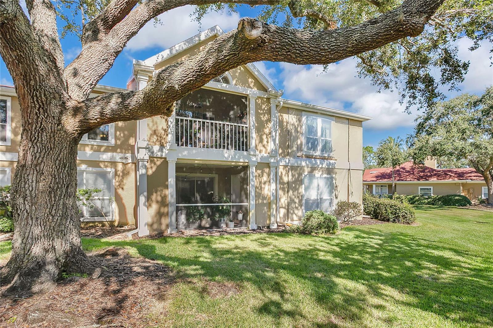 Image 3 of 31 For 9481 Highland Oak Drive 702