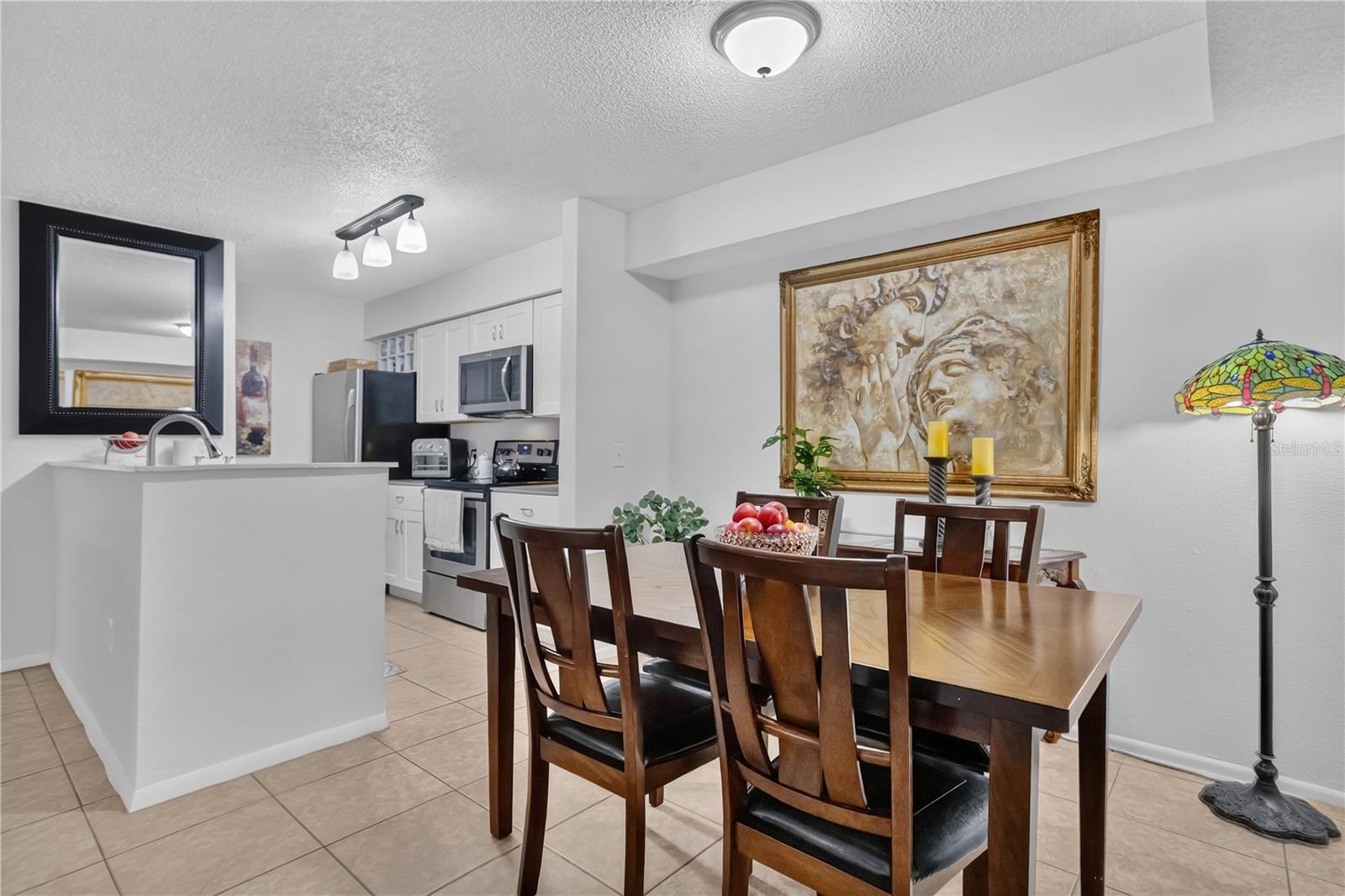 Image 7 of 31 For 9481 Highland Oak Drive 702