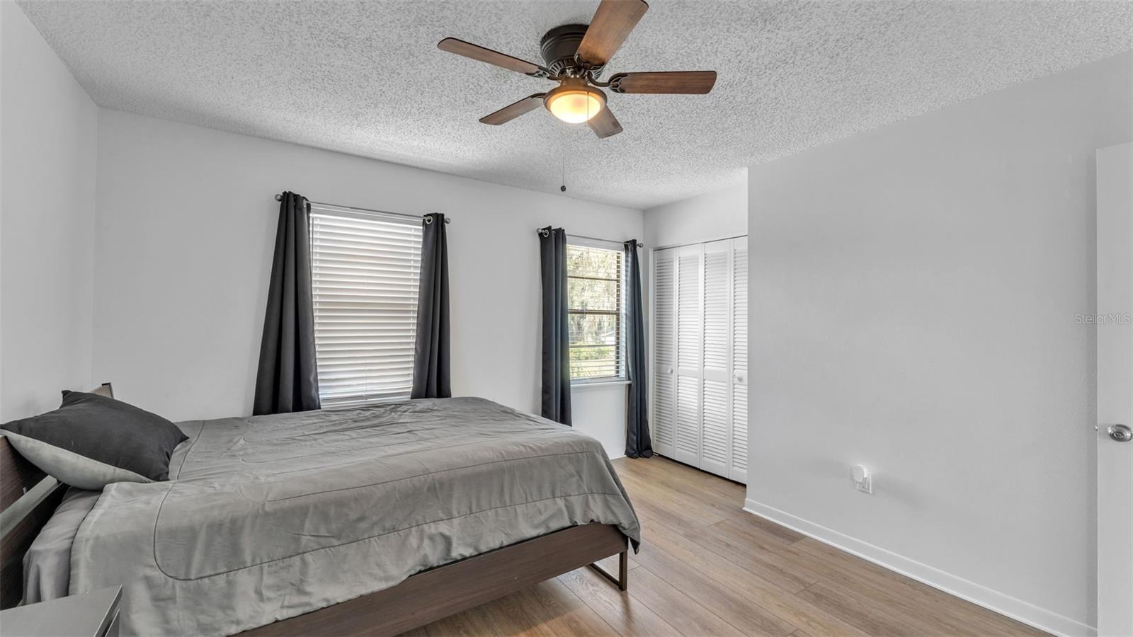 Image 12 of 30 For 4654 Gary Avenue