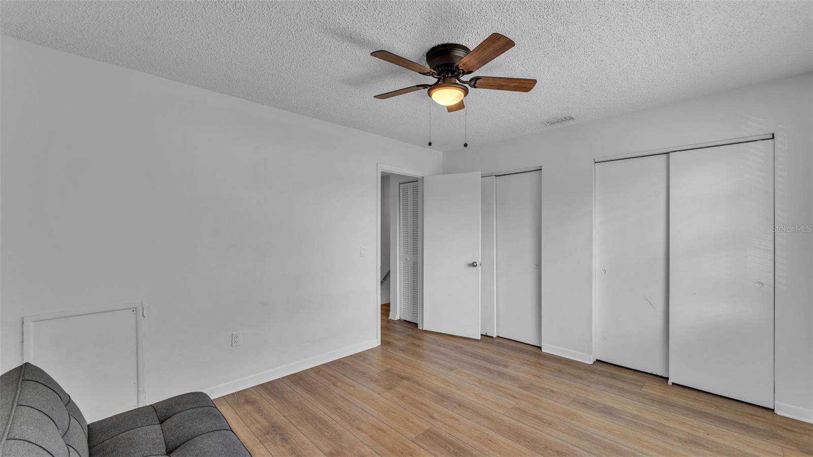 Image 17 of 30 For 4654 Gary Avenue