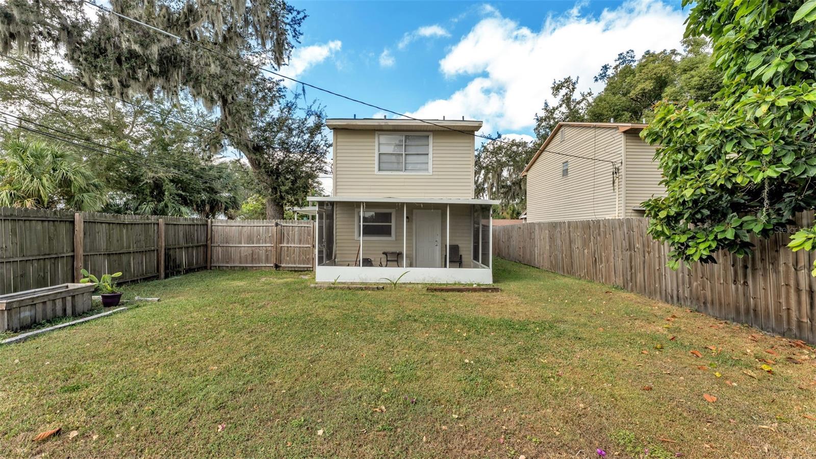 Image 21 of 30 For 4654 Gary Avenue