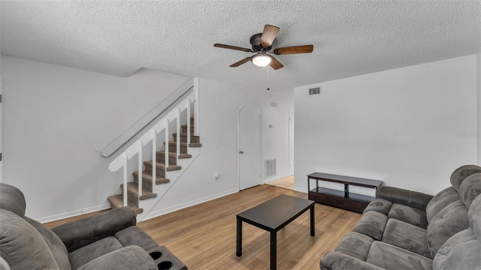 Image 4 of 30 For 4654 Gary Avenue