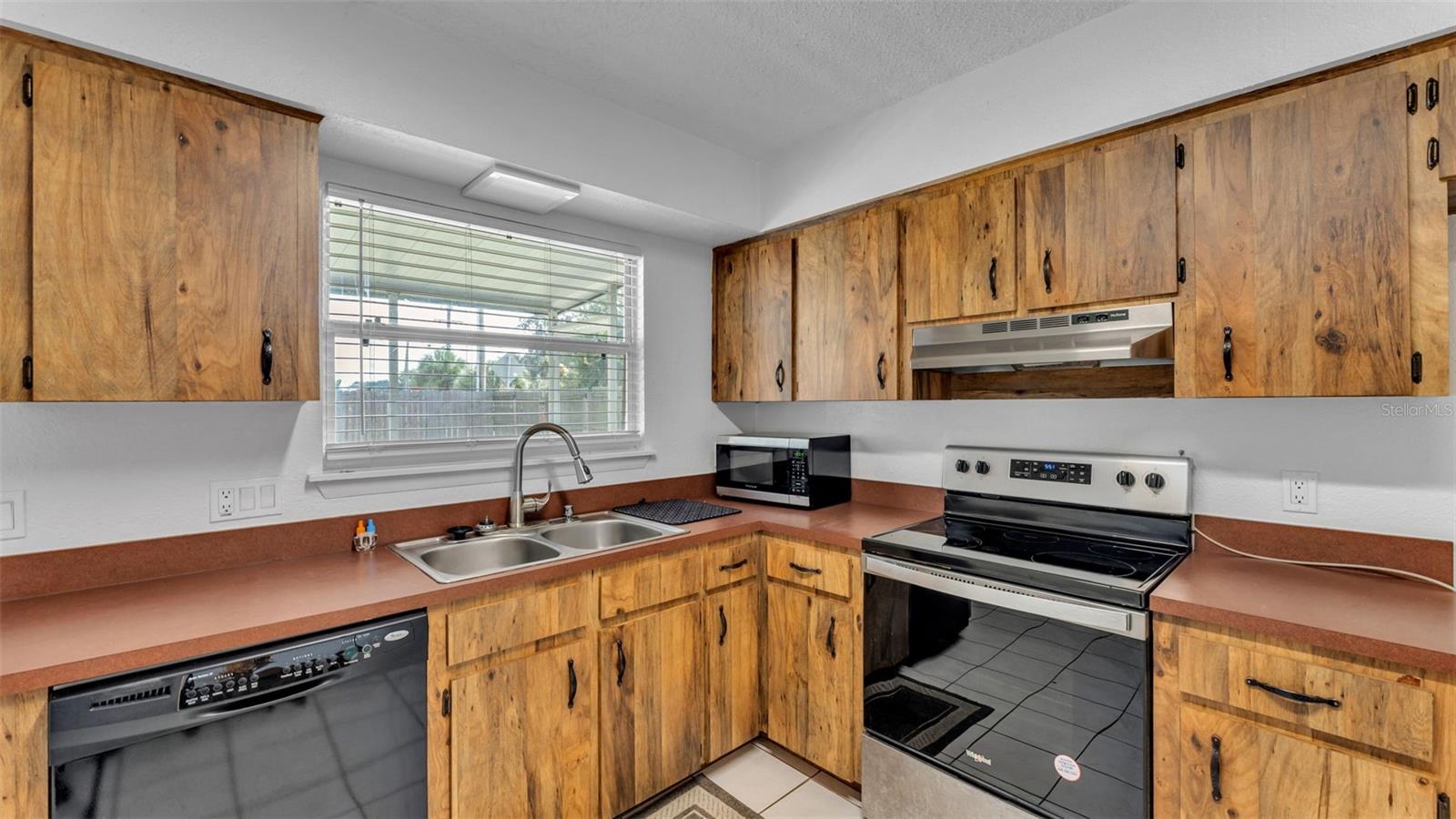 Image 8 of 30 For 4654 Gary Avenue