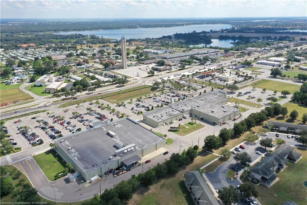 Image 40 of 50 For 419 Us 27 N