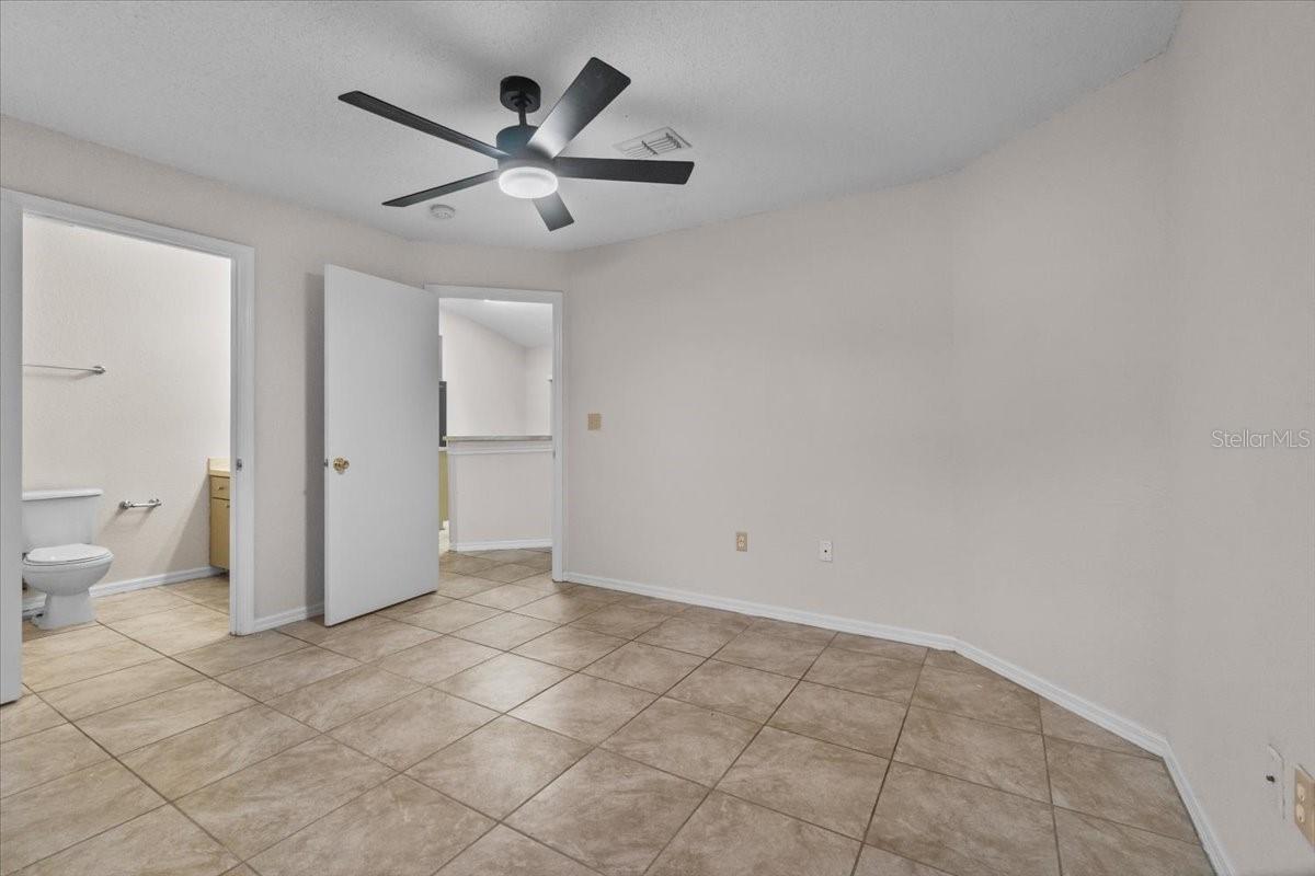 Image 10 of 31 For 990 Forrest Drive