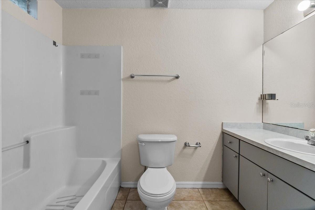 Image 11 of 31 For 990 Forrest Drive