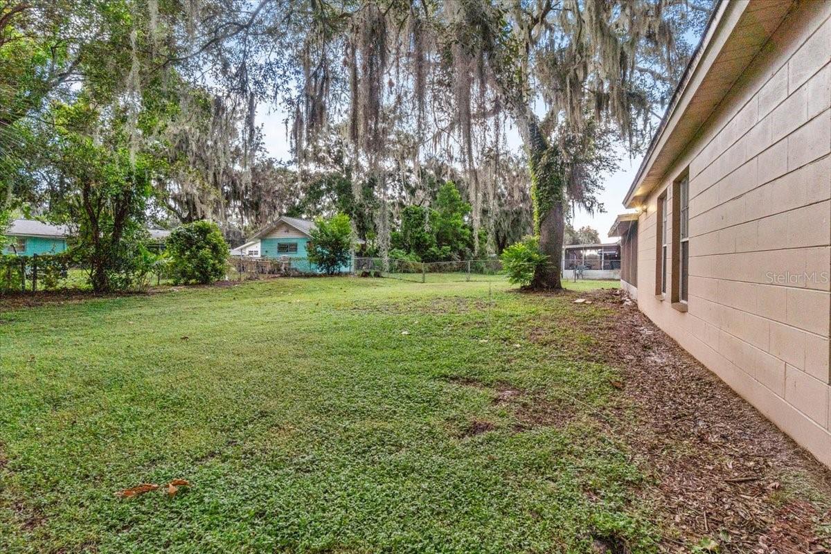 Image 24 of 31 For 990 Forrest Drive