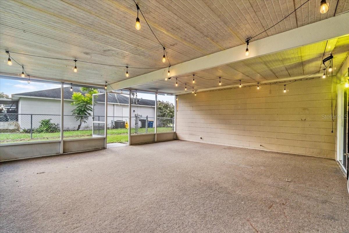 Image 27 of 31 For 990 Forrest Drive