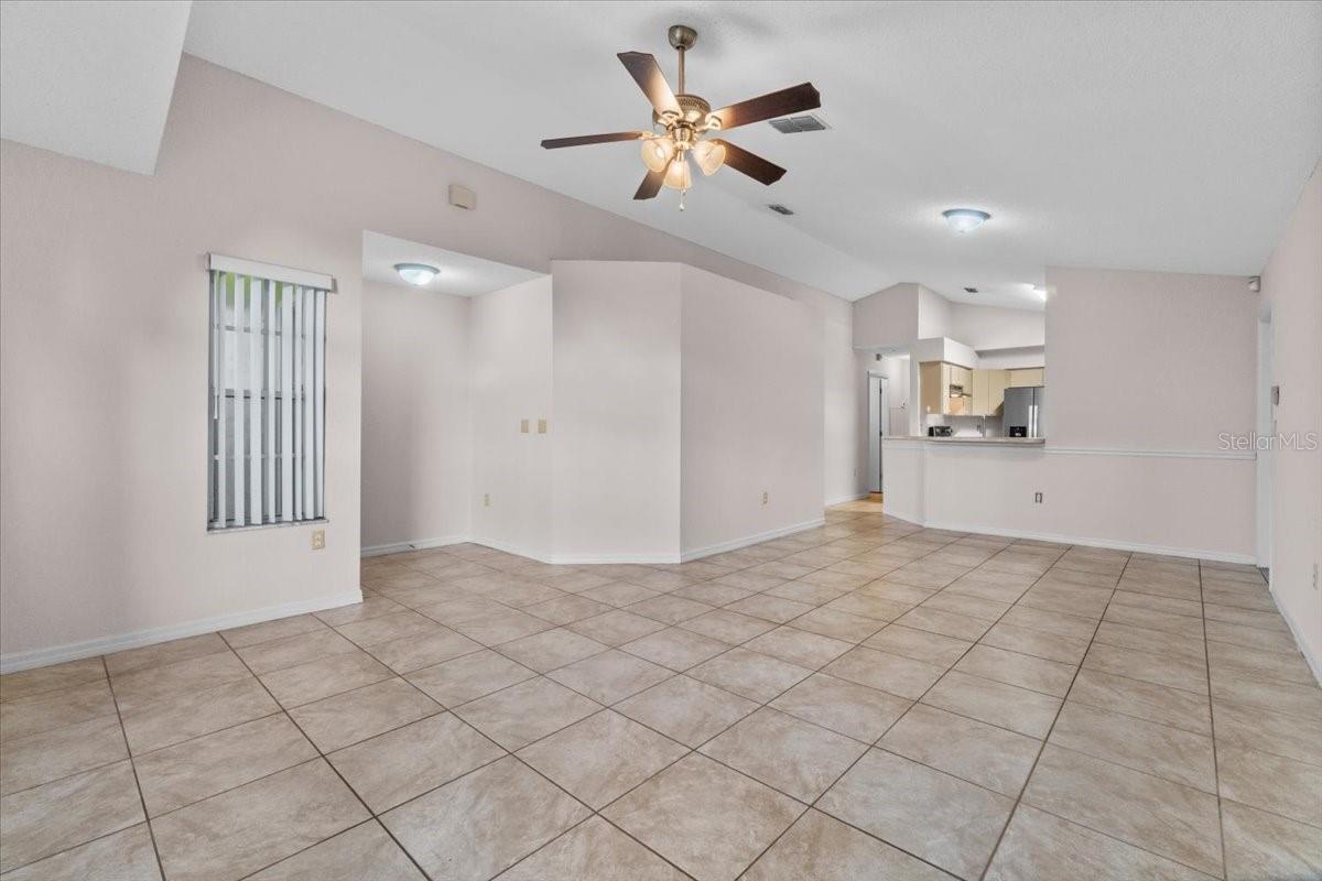 Image 5 of 31 For 990 Forrest Drive