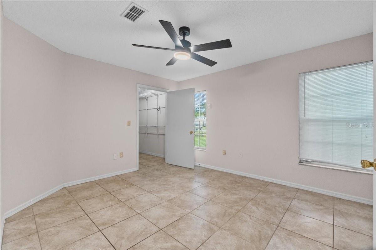 Image 8 of 31 For 990 Forrest Drive