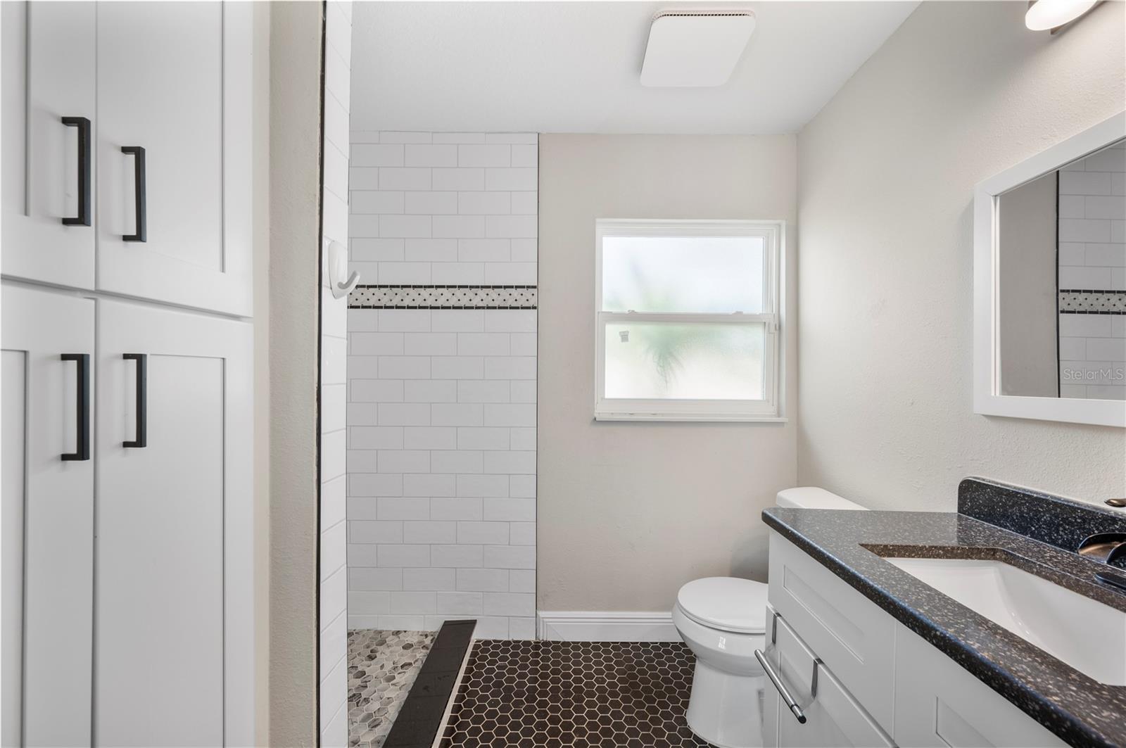 Image 12 of 35 For 5102 Willowbrook Lane