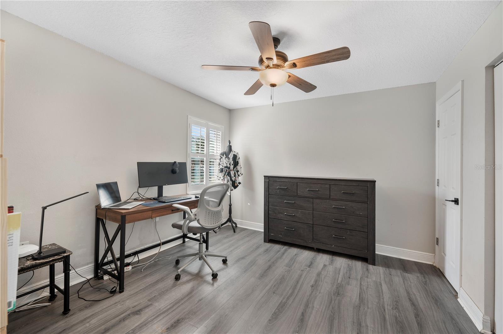 Image 17 of 35 For 5102 Willowbrook Lane