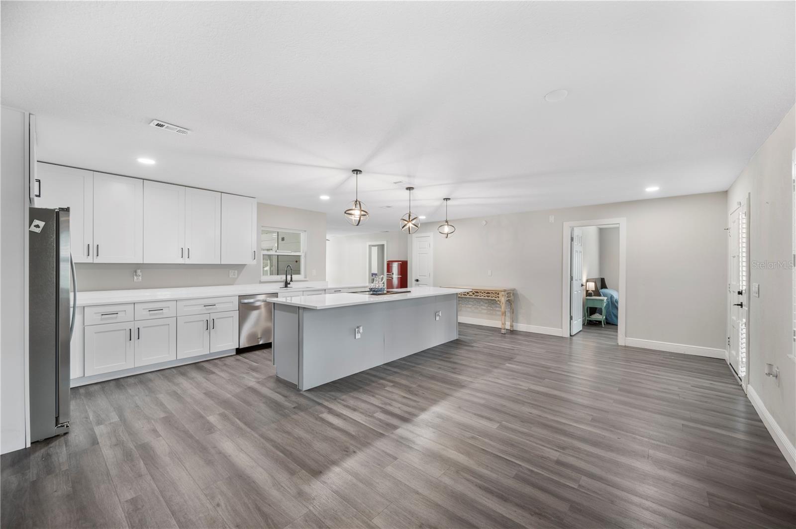 Image 5 of 35 For 5102 Willowbrook Lane