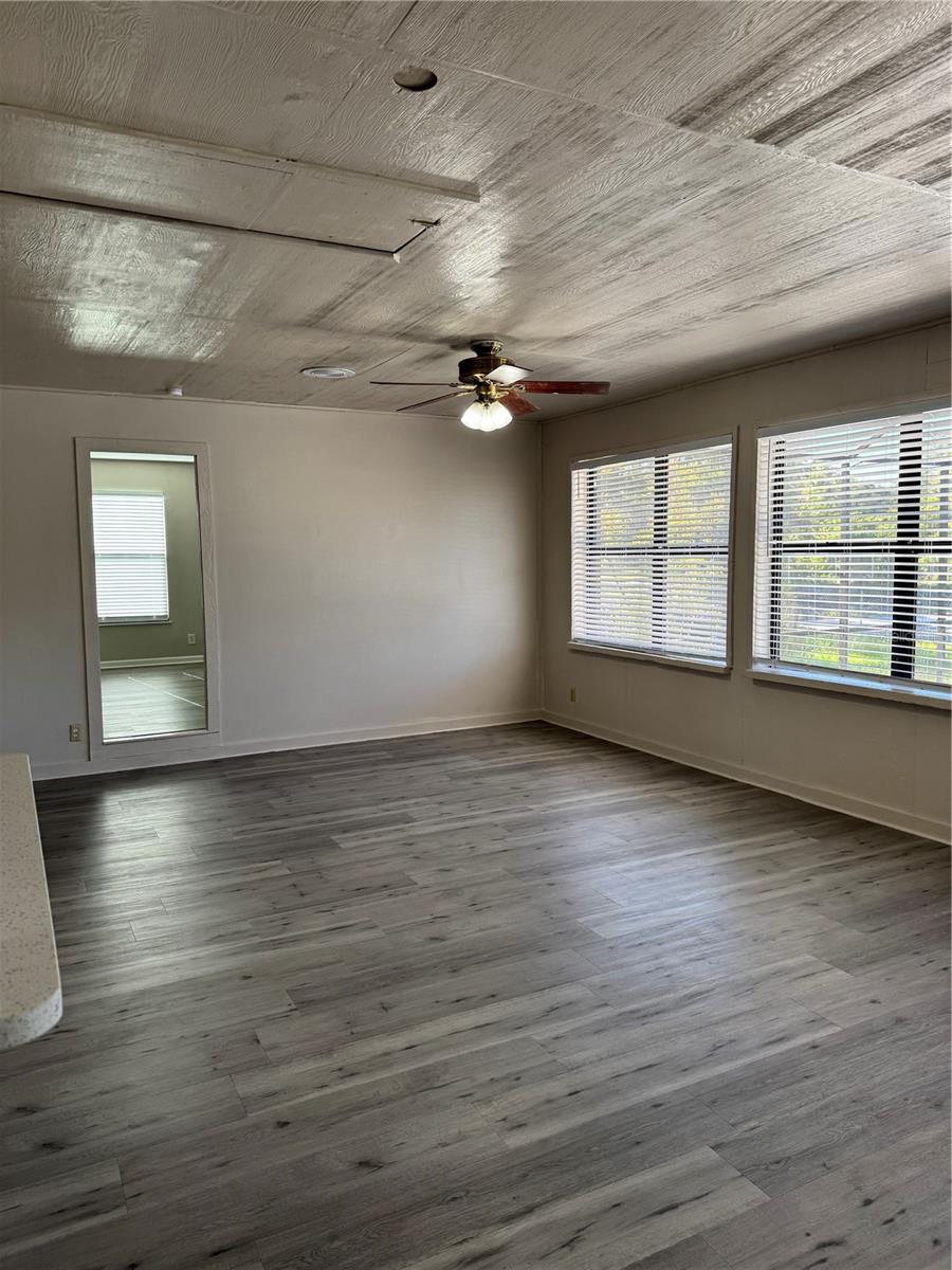 Image 18 of 49 For 4550 Ewell Road