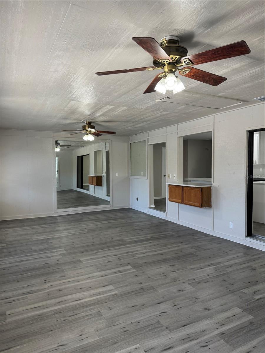 Image 20 of 49 For 4550 Ewell Road