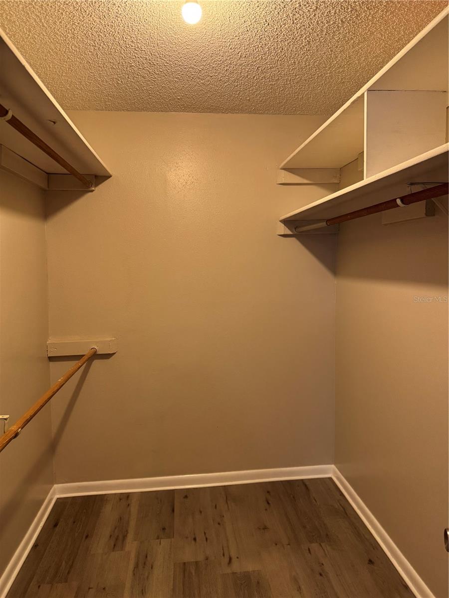 Image 32 of 49 For 4550 Ewell Road