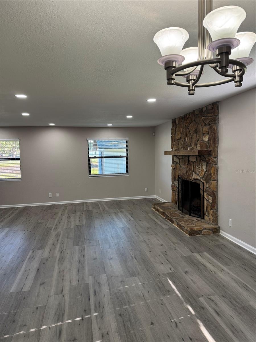 Image 9 of 49 For 4550 Ewell Road