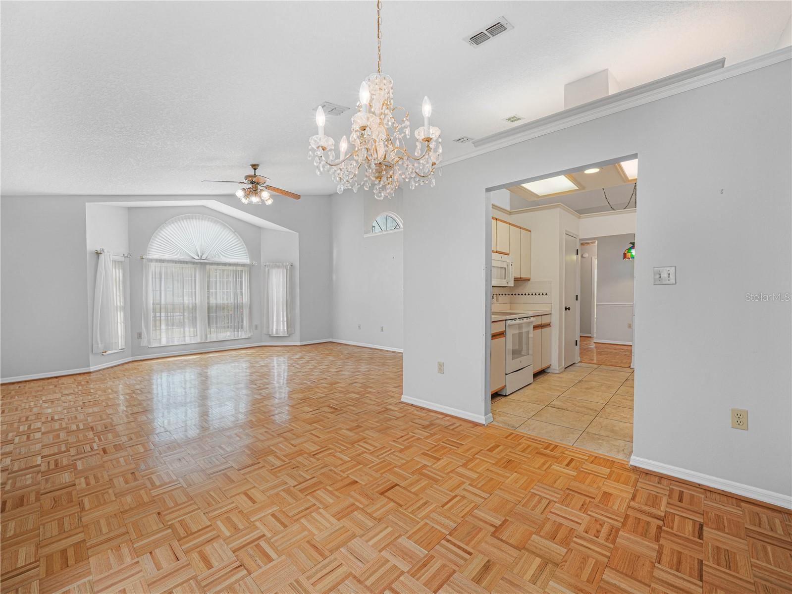 Image 4 of 26 For 6011 Condor Drive