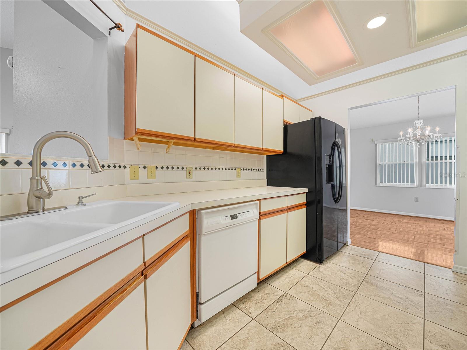 Image 6 of 26 For 6011 Condor Drive