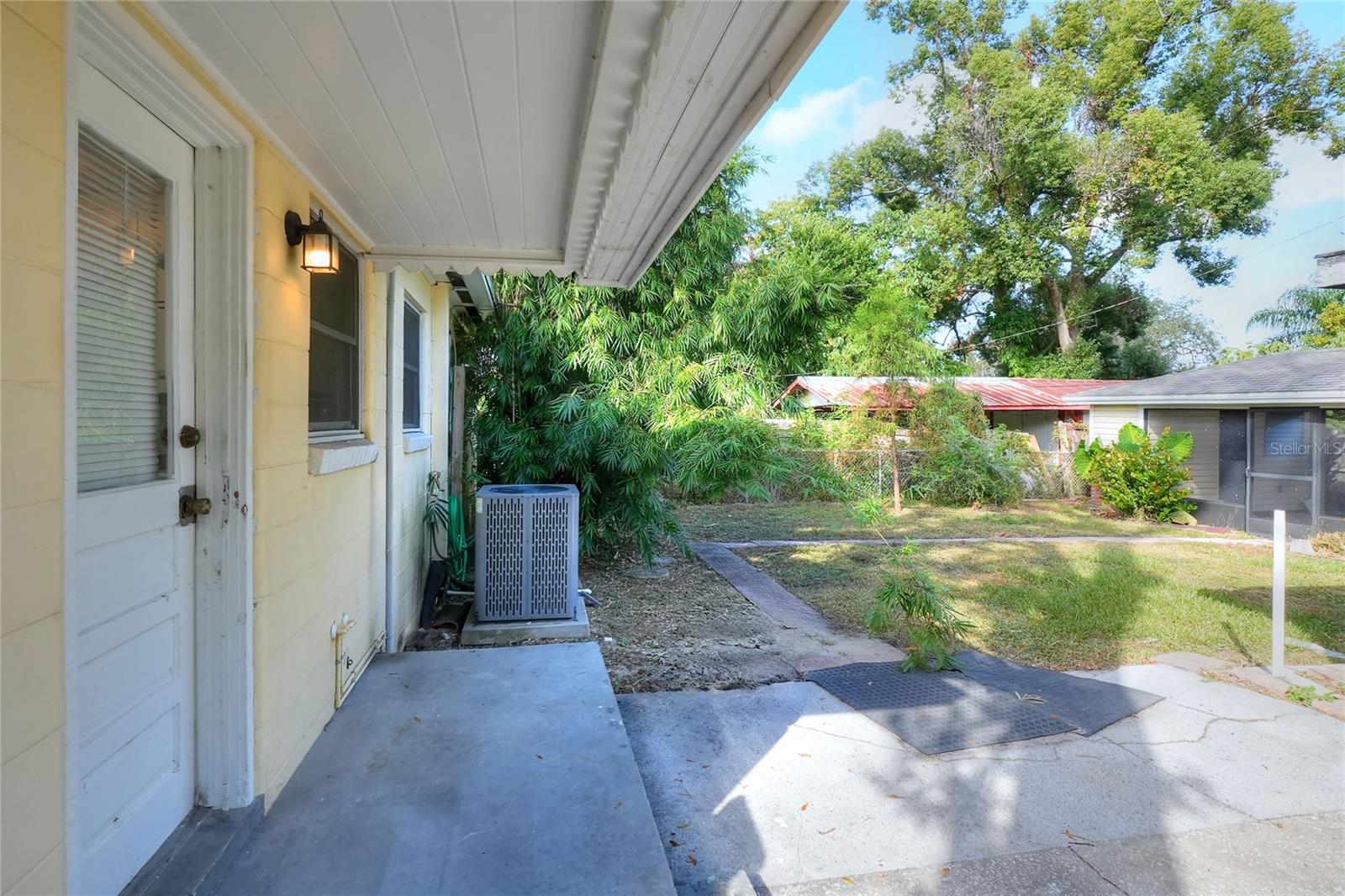 Image 18 of 30 For 609 Park Street