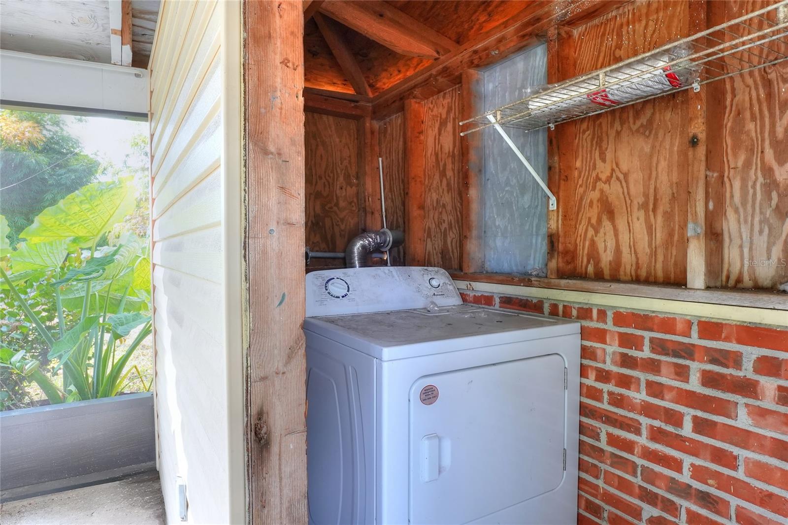 Image 24 of 30 For 609 Park Street