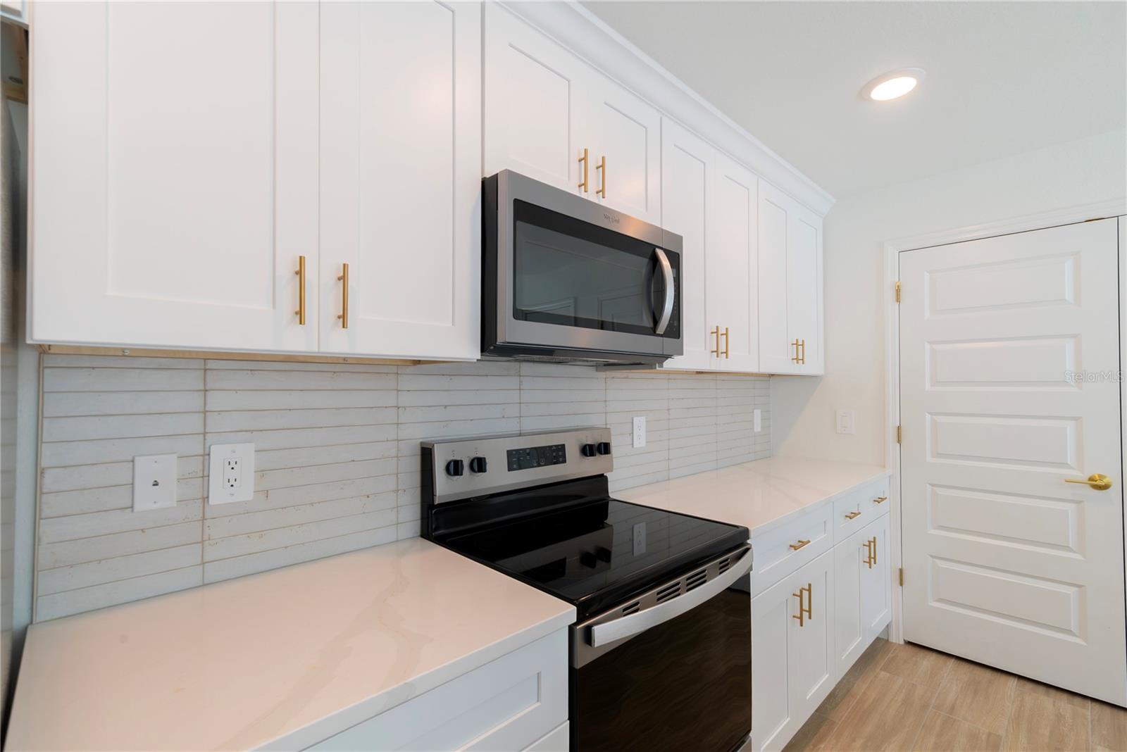 Image 34 of 52 For 4578 Windee Avenue