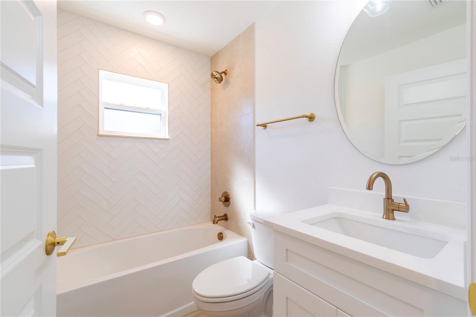 Image 40 of 52 For 4578 Windee Avenue