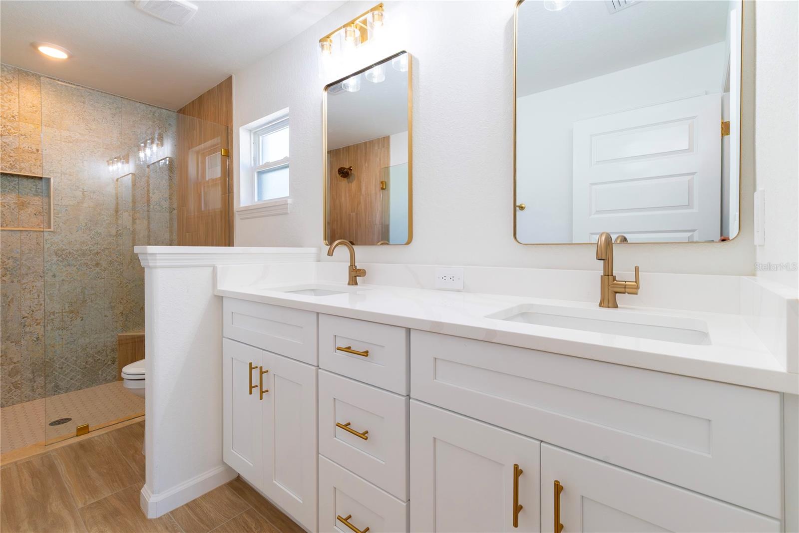 Image 45 of 52 For 4578 Windee Avenue