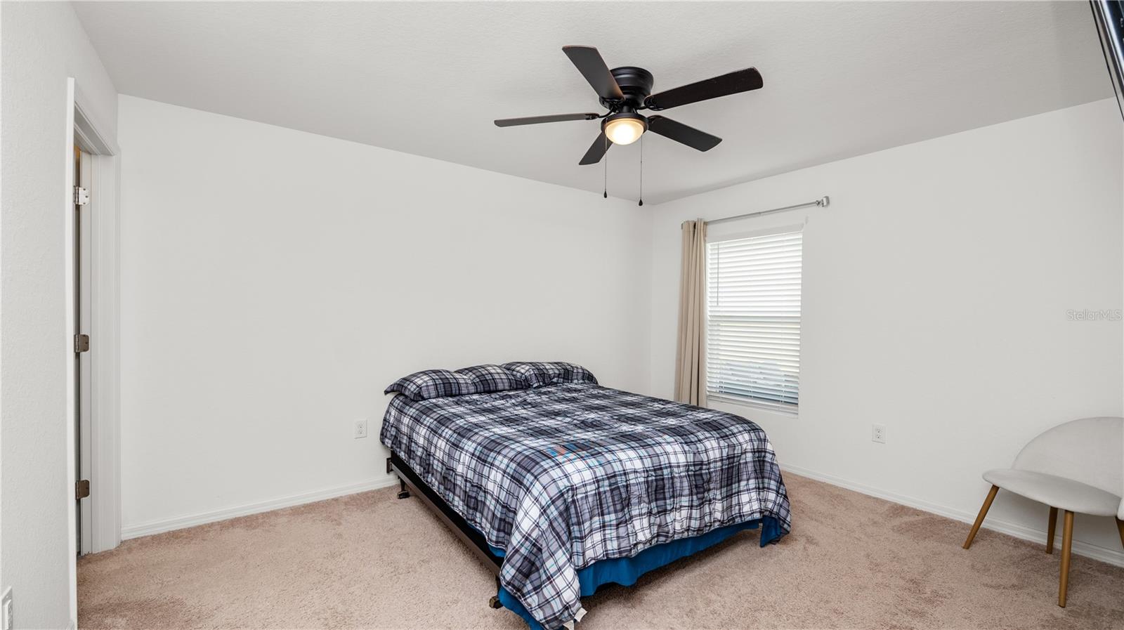 Image 17 of 37 For 6094 Eagle Pointe Drive