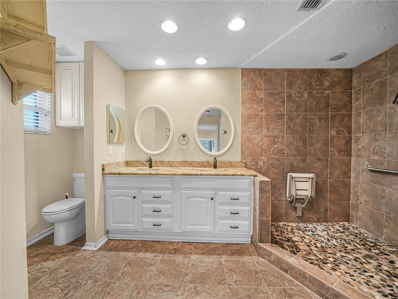 Image 14 of 30 For 2172 Malachite Drive