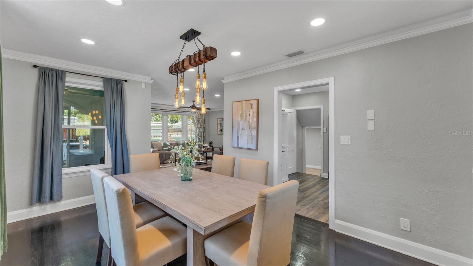 Image 10 of 40 For 724 Buena Vista Street