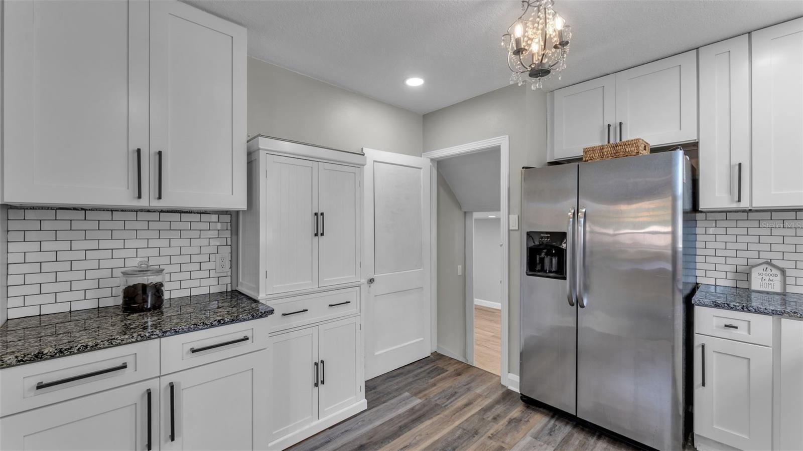 Image 15 of 40 For 724 Buena Vista Street