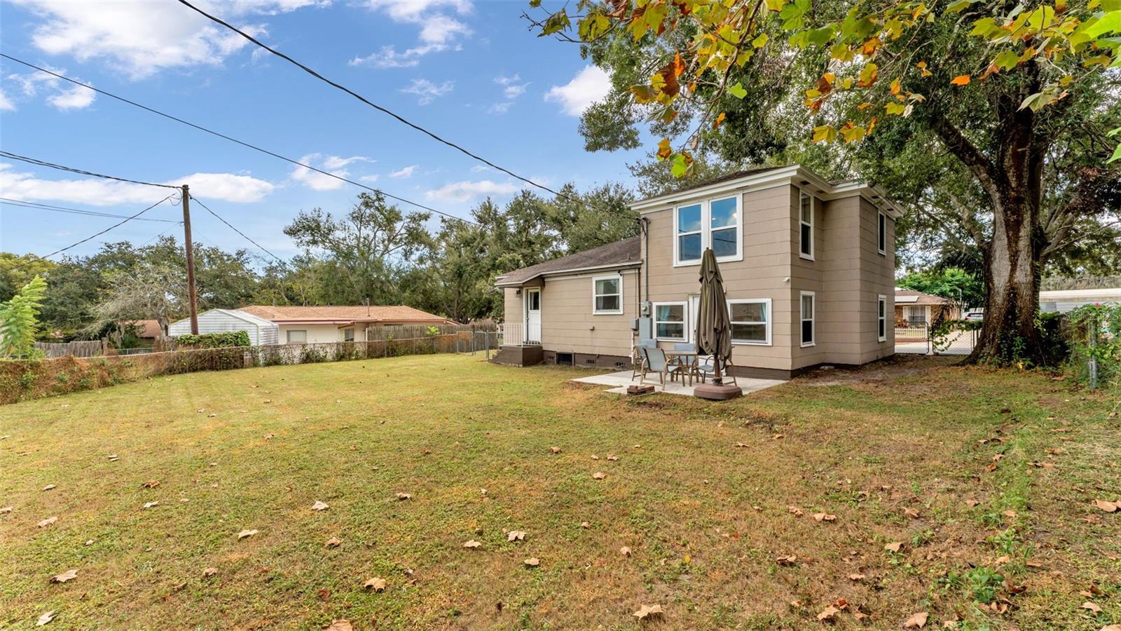 Image 32 of 40 For 724 Buena Vista Street