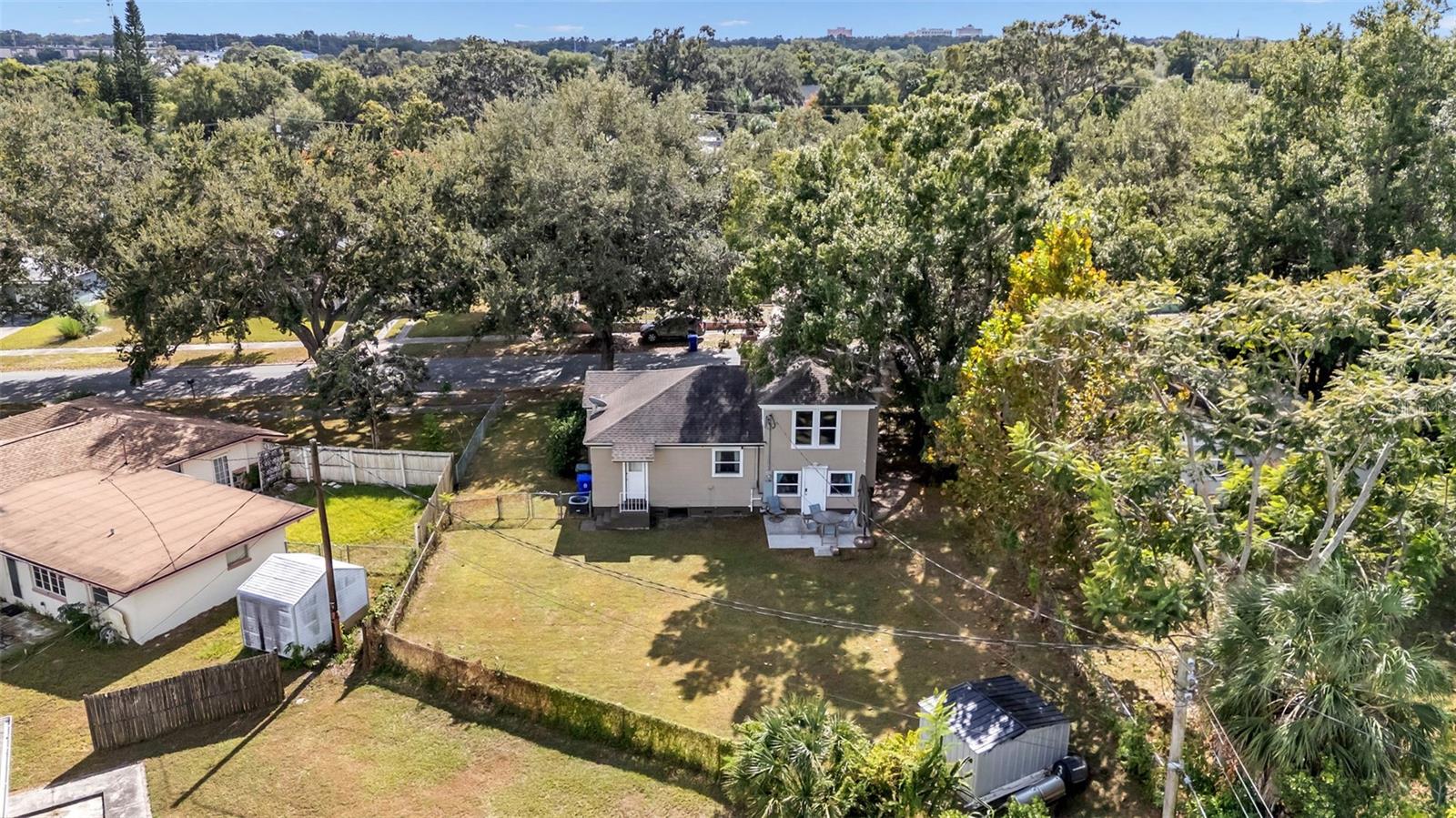 Image 36 of 40 For 724 Buena Vista Street