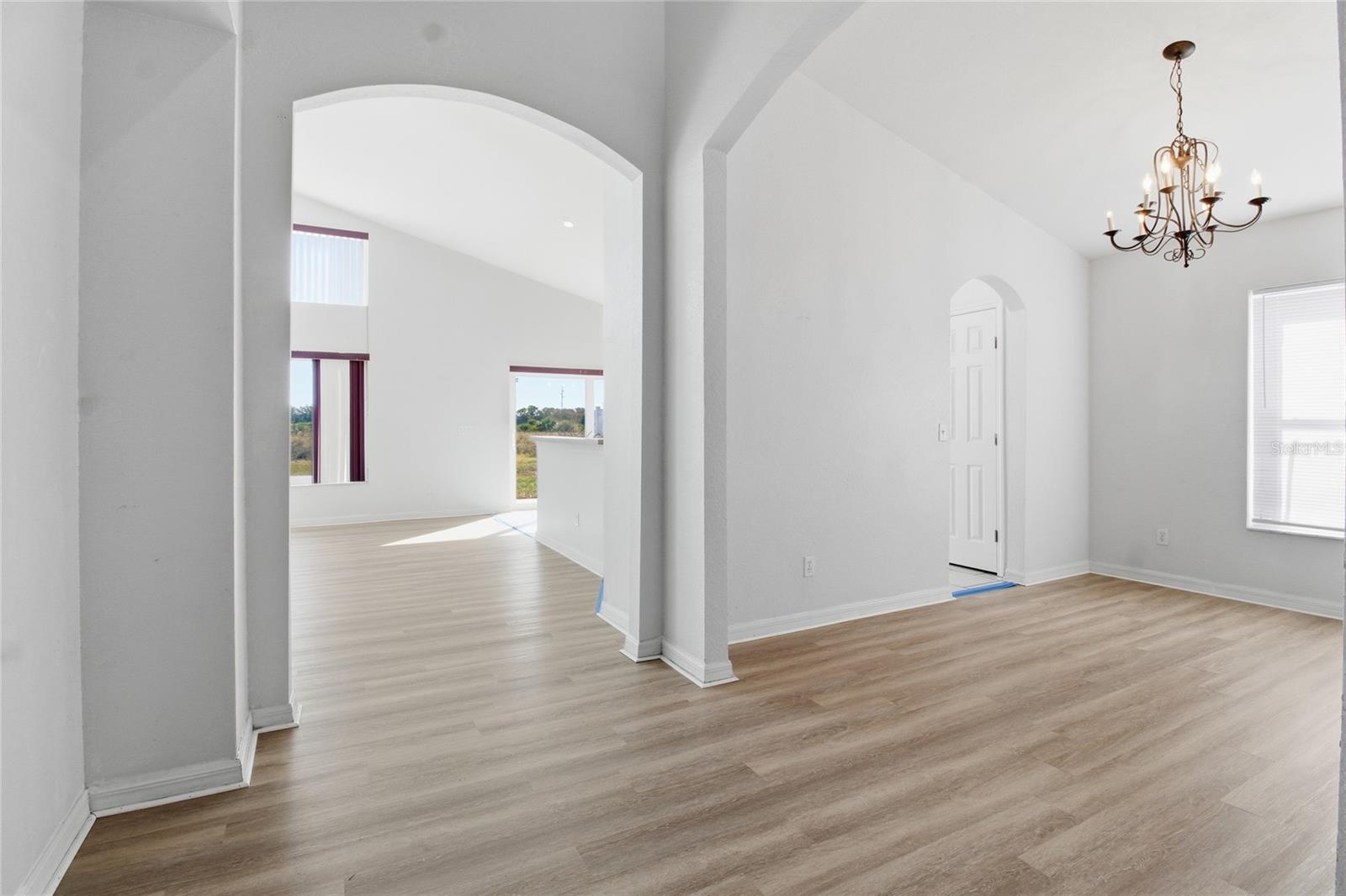 Image 22 of 34 For 2764 Rochelle Drive