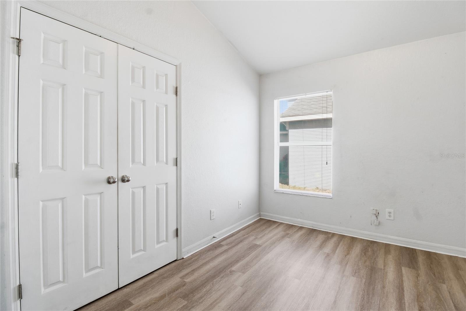 Image 28 of 34 For 2764 Rochelle Drive