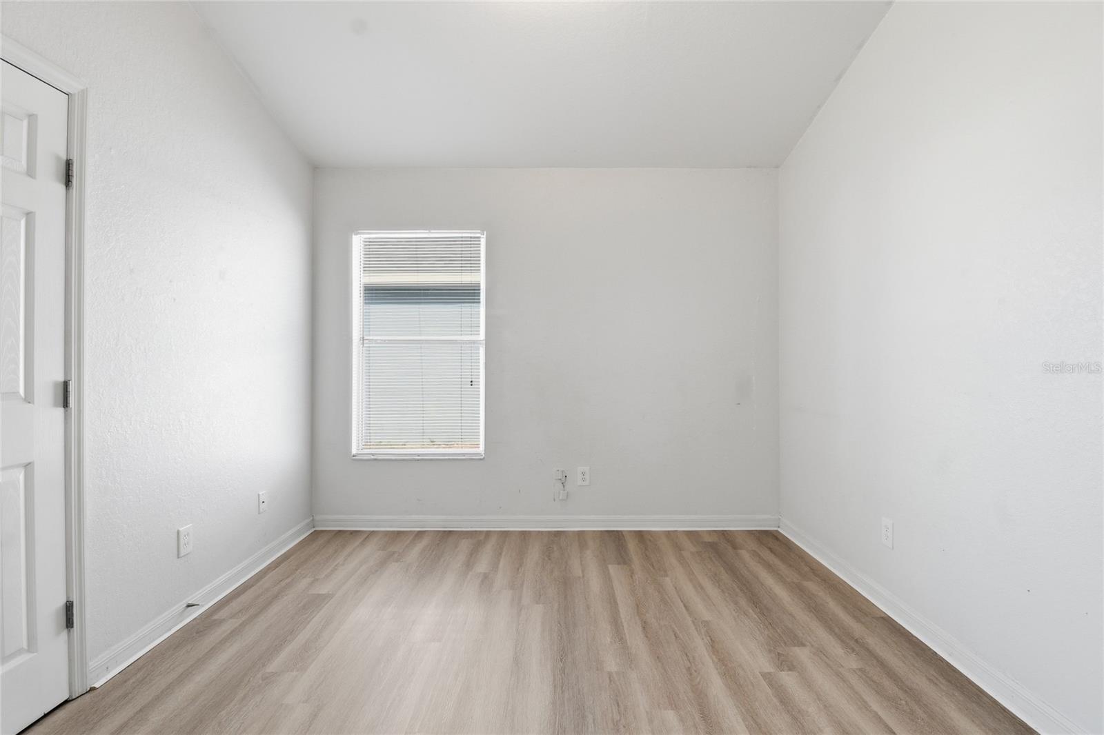 Image 29 of 34 For 2764 Rochelle Drive