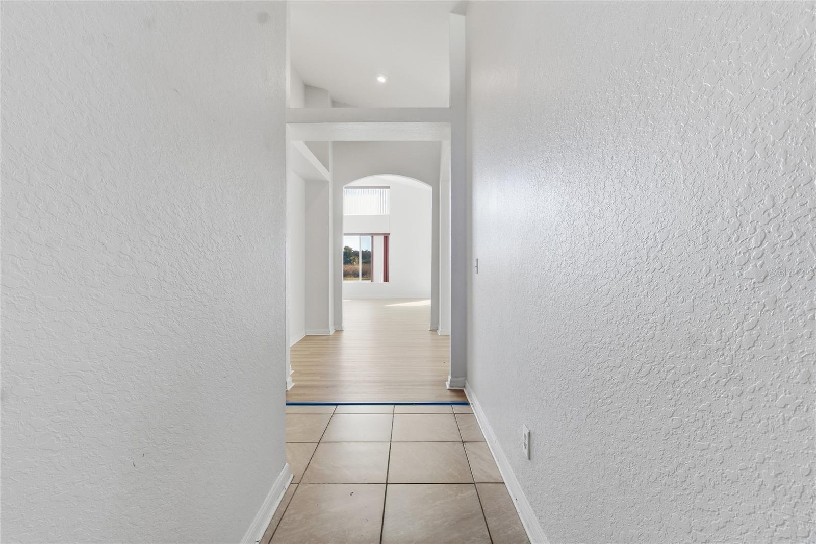 Image 4 of 34 For 2764 Rochelle Drive